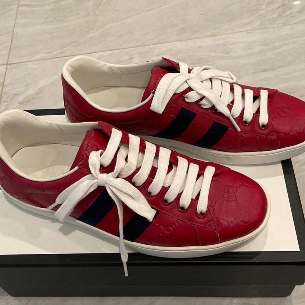 Gucci ace Sneakers - new with imperfections!!